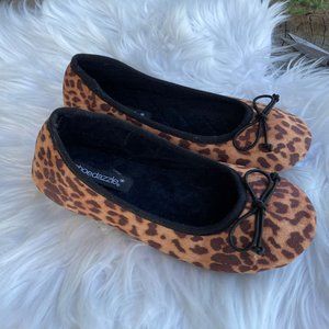 New Gorgeous Animal Print Flats in Size 9 Medium